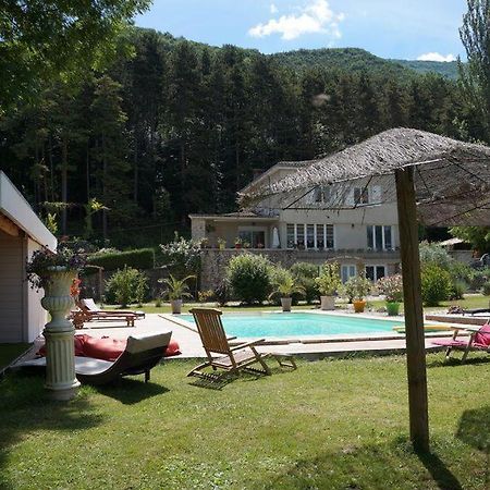 A L'Oree Du Bois - Chambres D'Hotes Hostun Luaran gambar